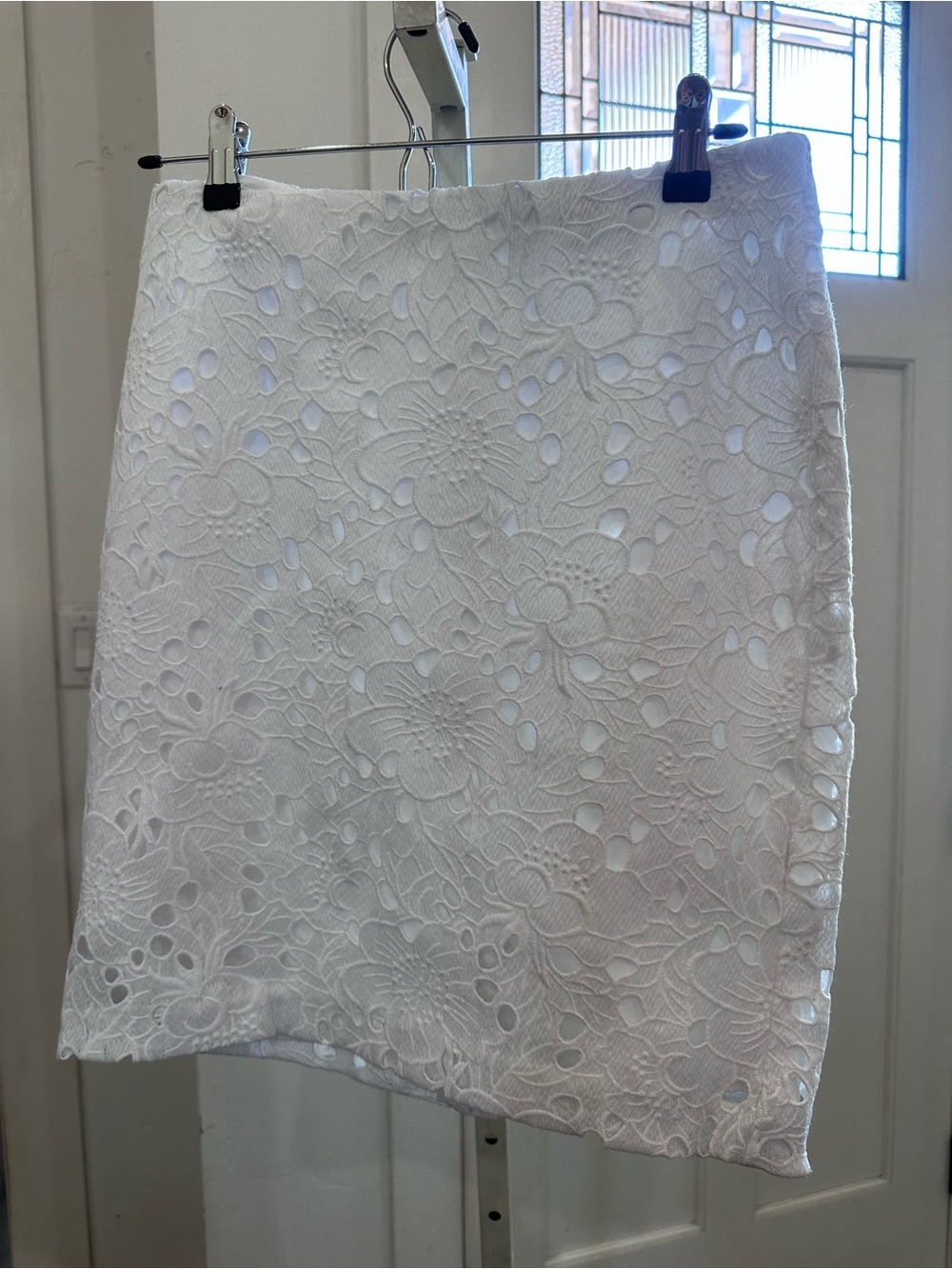Banana Republic White Floral Lace Pencil Skirt